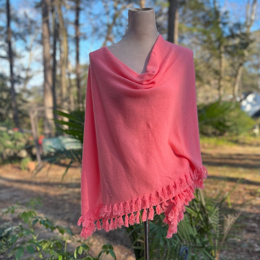 Lilly Pulitzer 🏝️ Limonada Luxury Cashmere Wrap Shrug Poncho, Melon Color, EUC